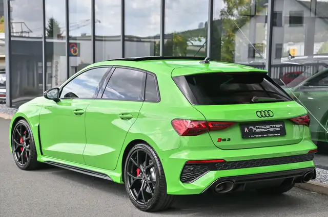 Audi RS3 view 5