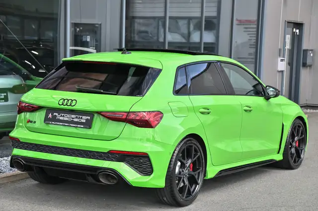 Audi RS3 view 4