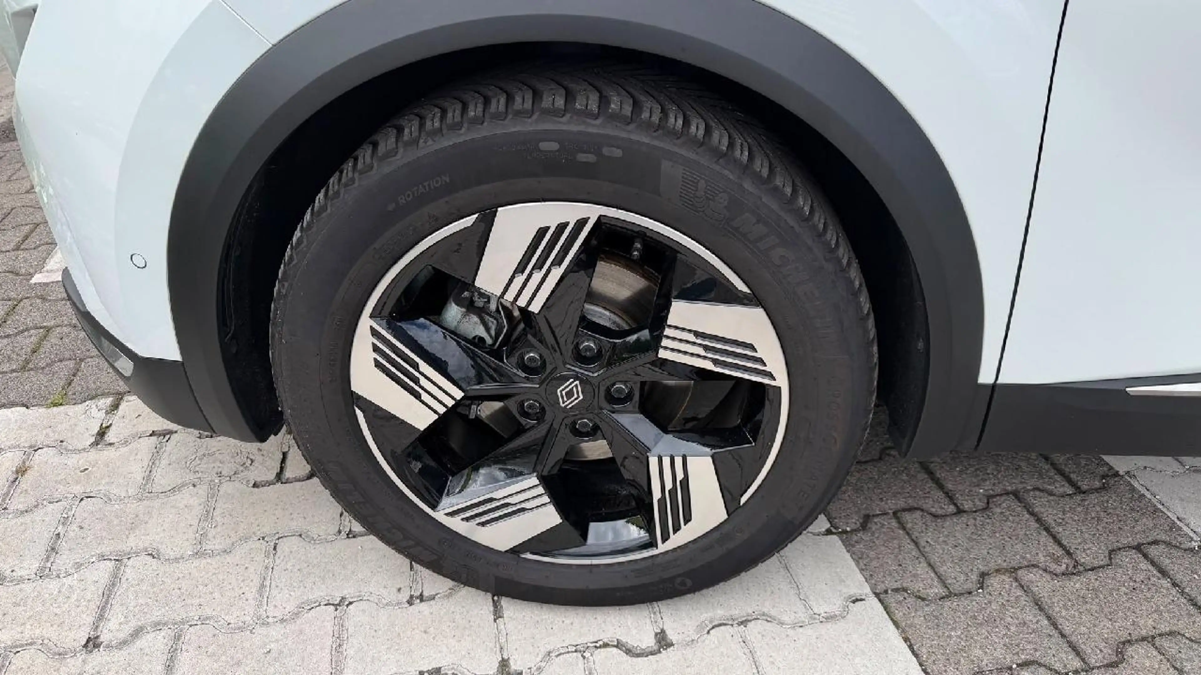 Renault Symbioz 160 E-Tech Full Hybrid Techno — photo 15
