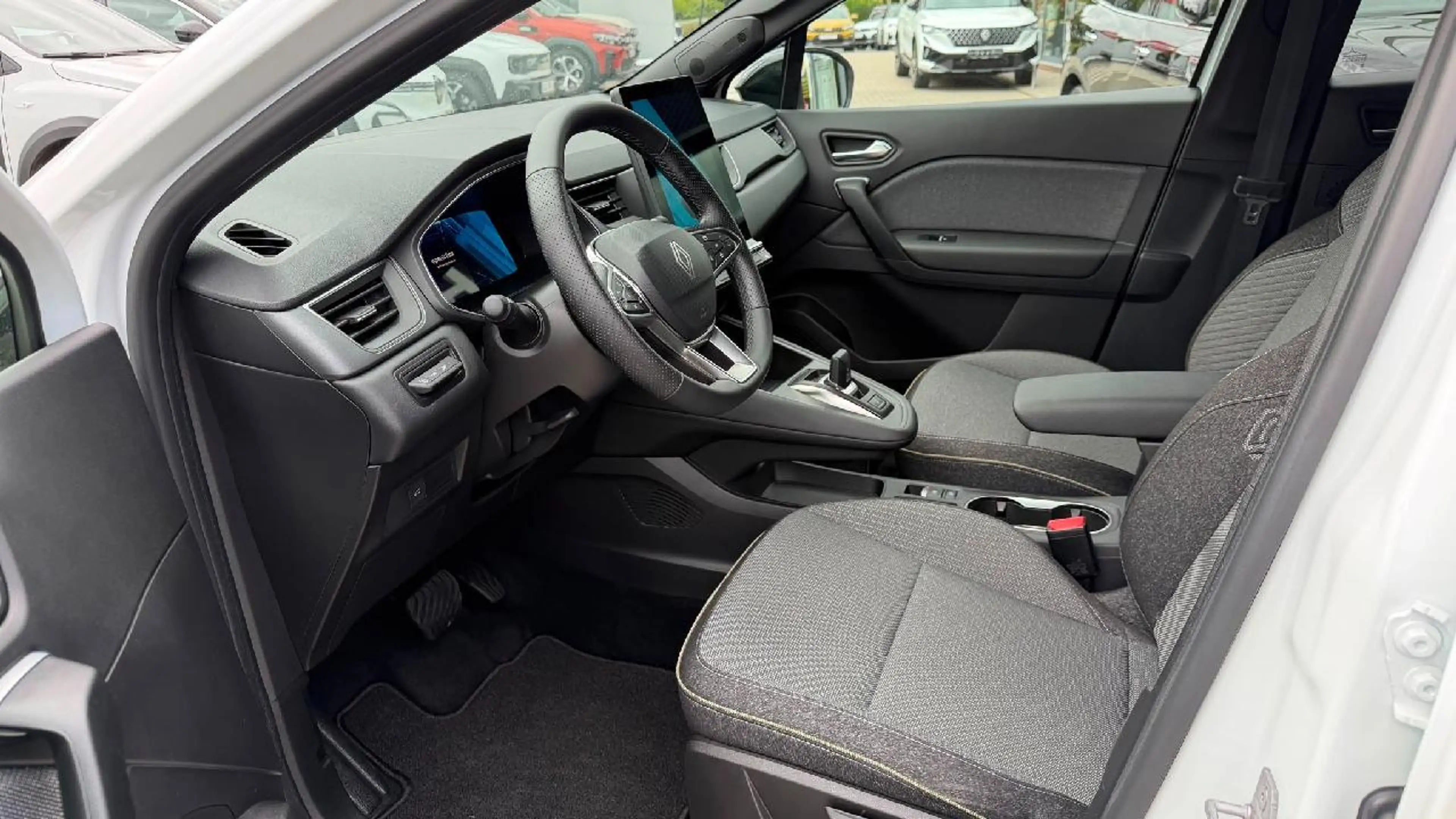 Renault Symbioz 160 E-Tech Full Hybrid Techno — photo 8