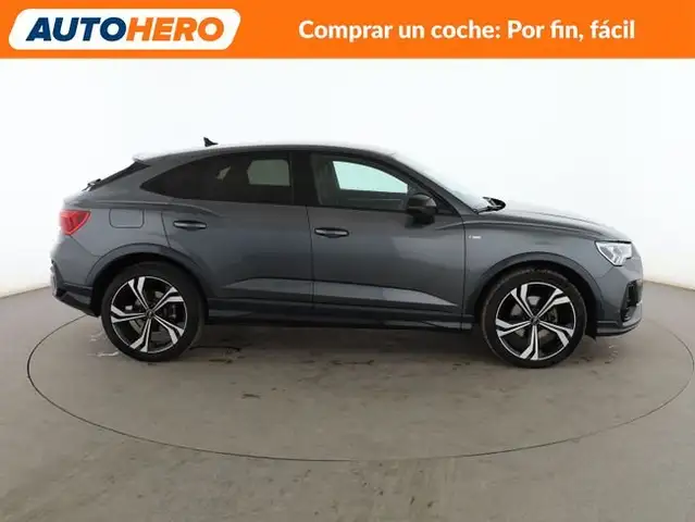 Audi Q3 view 7