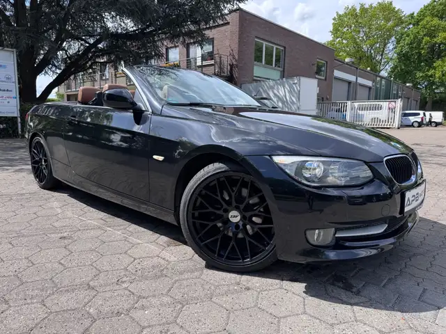 BMW 320 d CABRIO LEDER NAVI XENON SITZHZG. PDC 19"ALU