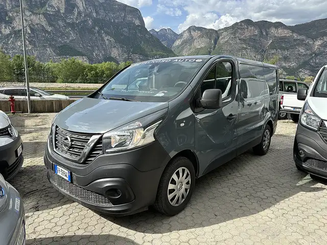 Nissan NV300 3082729
