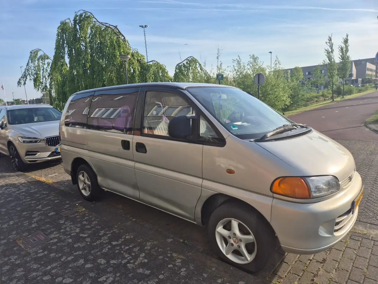 Mitsubishi Space Gear 2.0 GLXi, foto 2
