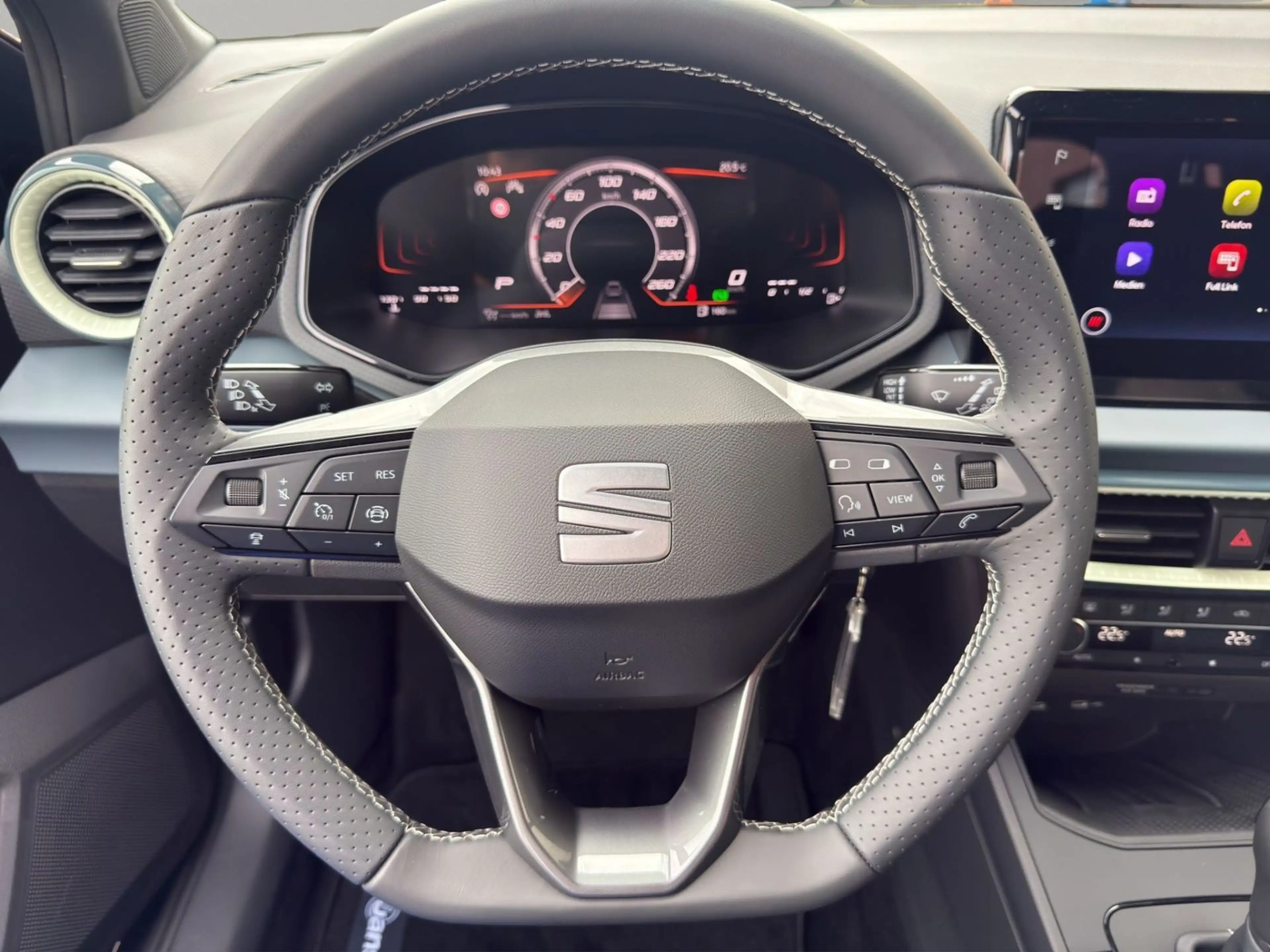 SEAT Arona 1.0 TSI Style DSG +ACC+APP+AHK+Kamera — photo 11