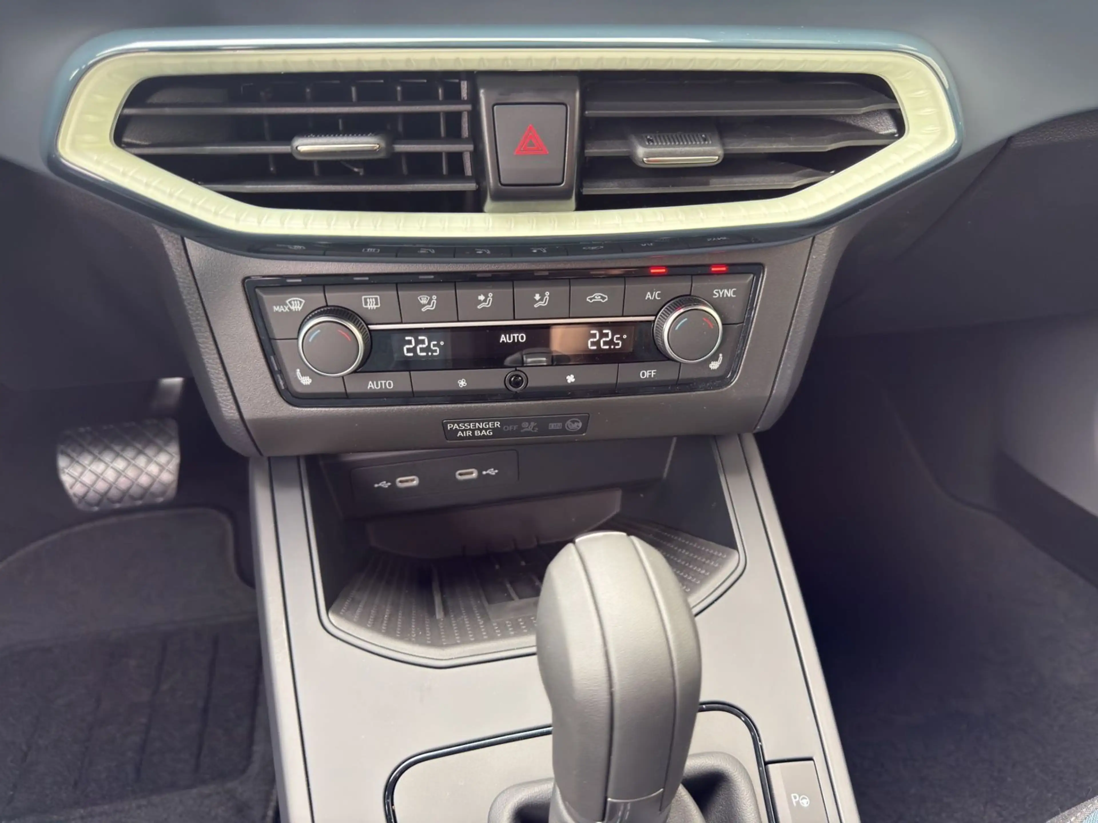 SEAT Arona 1.0 TSI Style DSG +ACC+APP+AHK+Kamera — photo 14