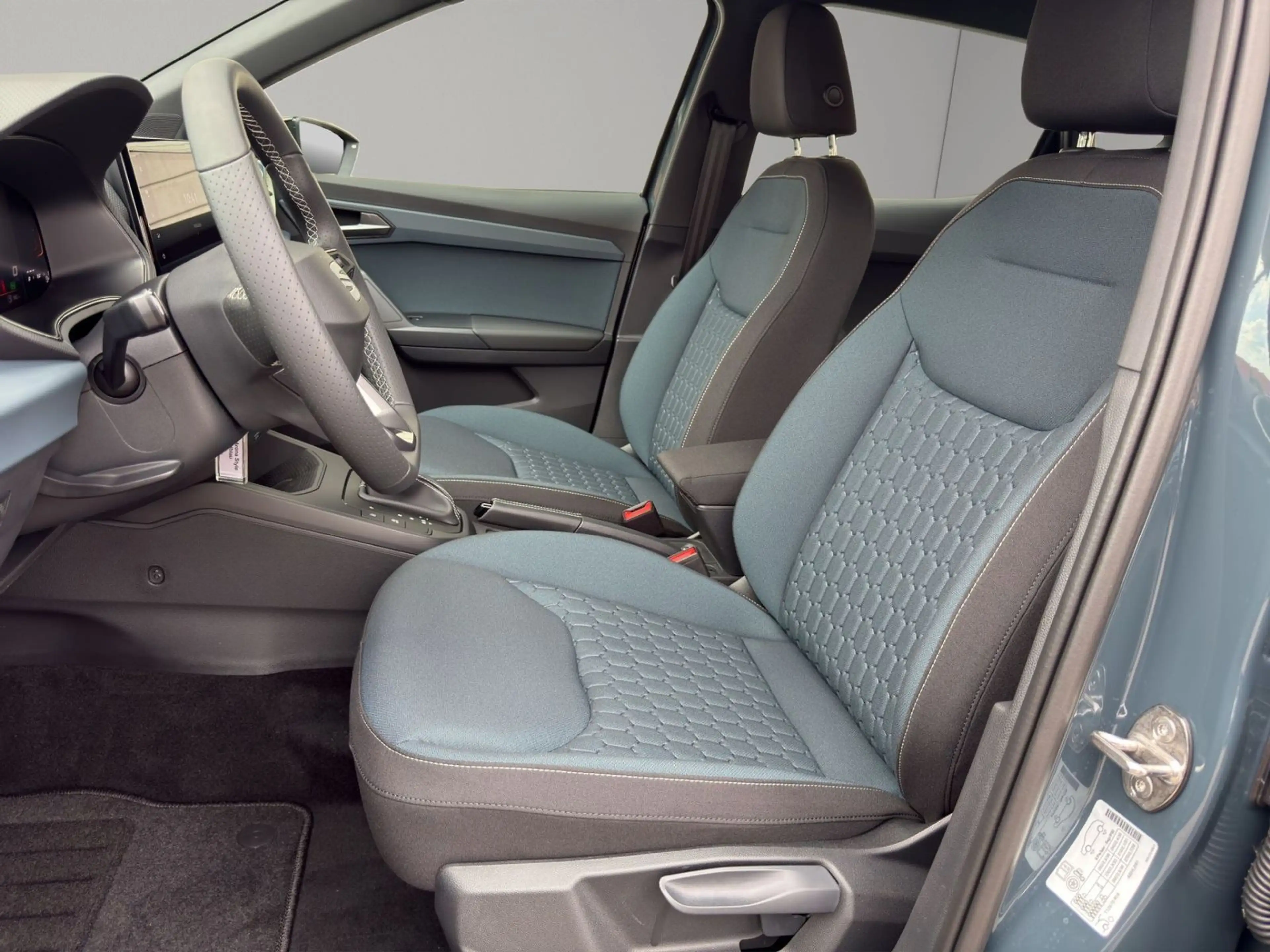 SEAT Arona 1.0 TSI Style DSG +ACC+APP+AHK+Kamera — photo 7