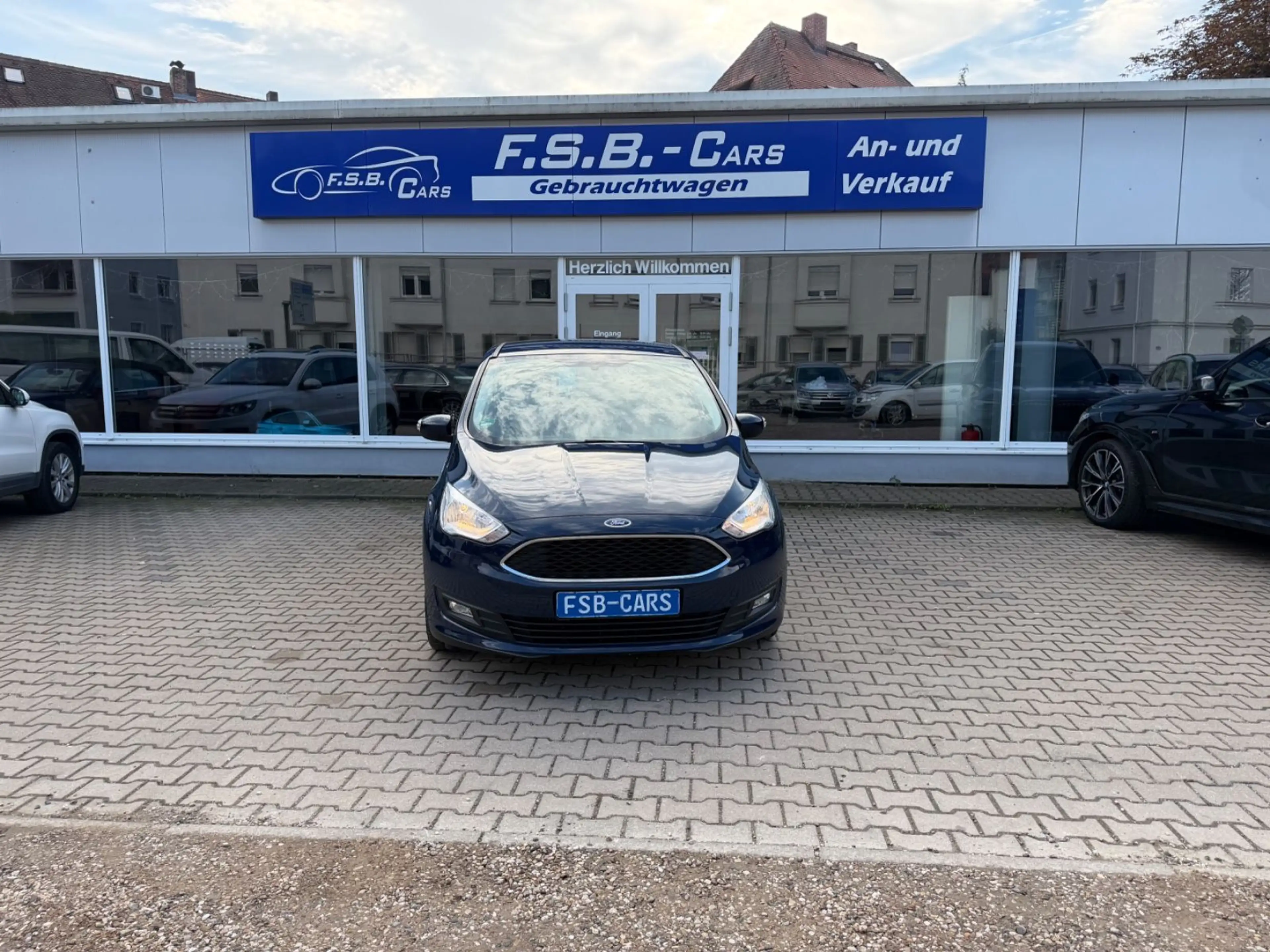 Ford C-Max C-MAX Trend 1-Hand — photo 4