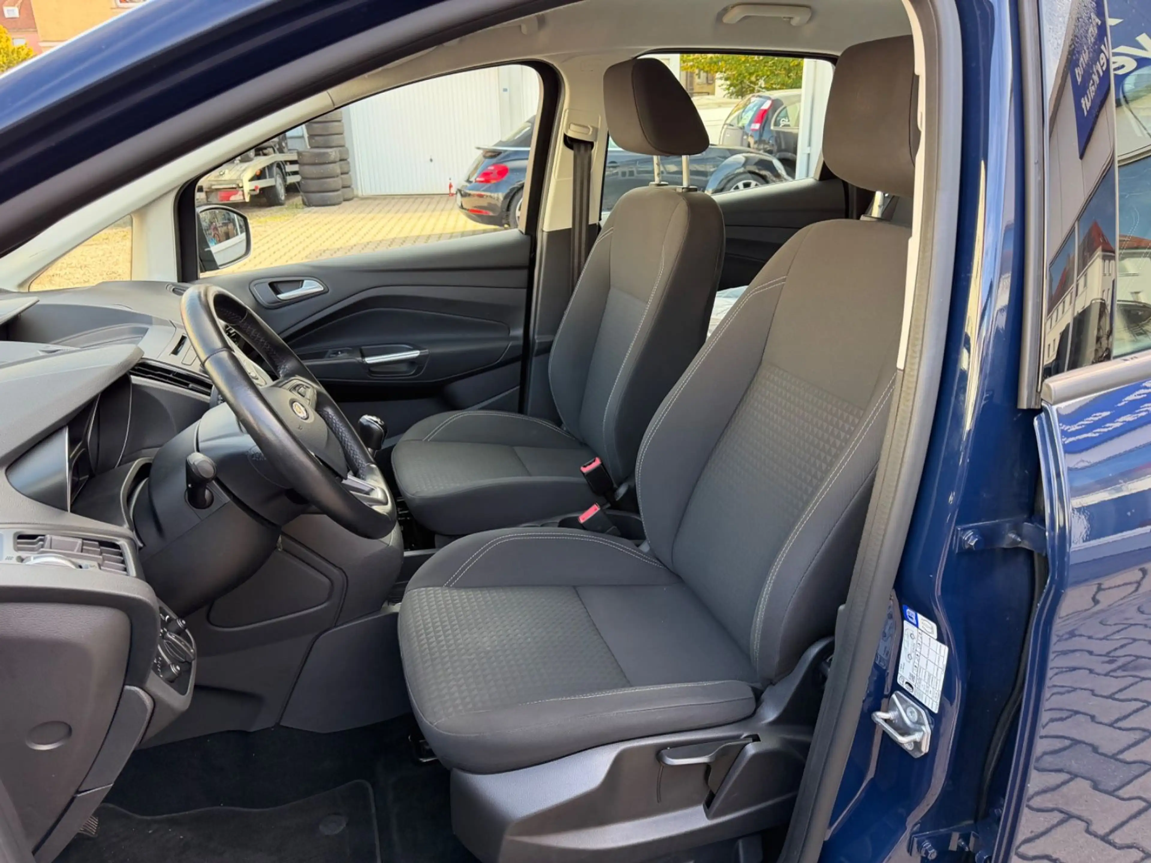 Ford C-Max C-MAX Trend 1-Hand — photo 12