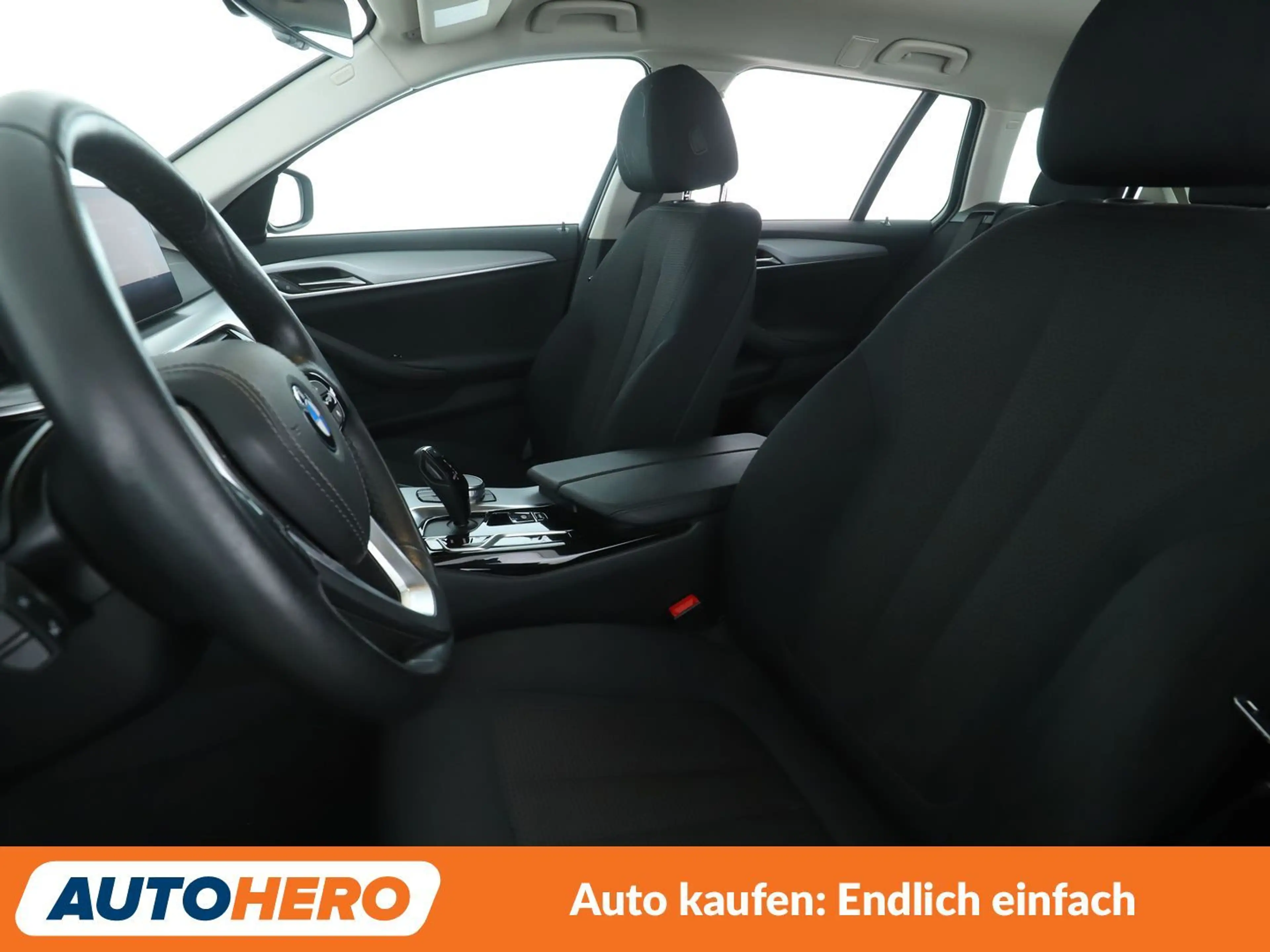 BMW 520 520d Mild-Hybrid Aut.*NAVI*TEMPO*CAM*PDC*SHZ* — photo 10