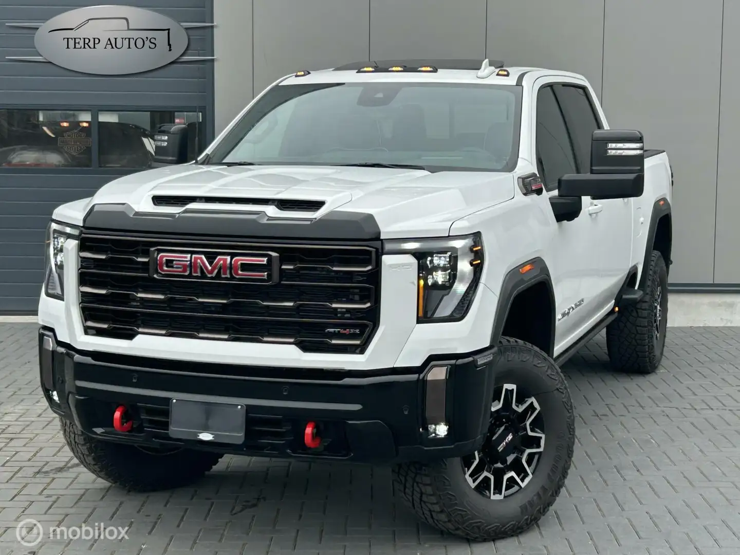 GMC 2500 AT4-X 6.6 V8 Duramax Bomvol! Alb - 1