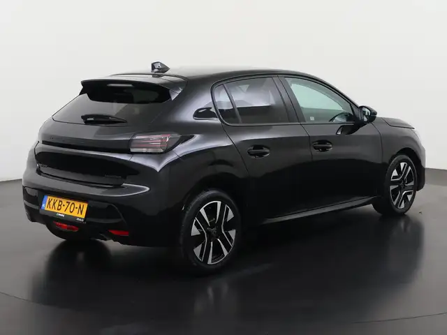 Peugeot 208 view 4