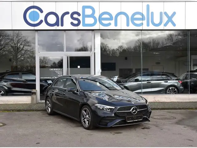 Mercedes-Benz A 200 AMG Line 7G-Tronic GPS LANE CAM PARK KEYLESS 1° M.