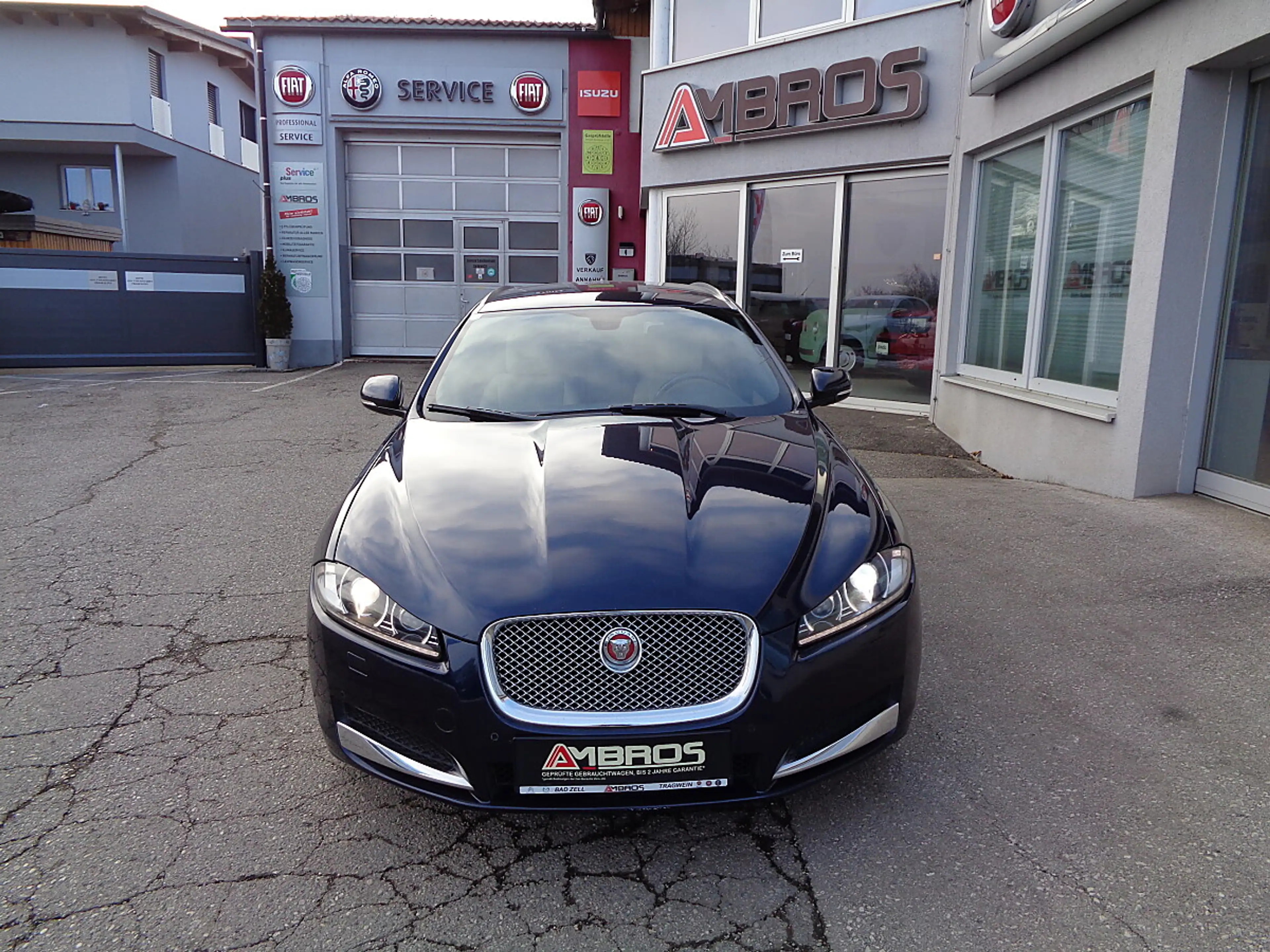 Jaguar XF Sportbrake 2,2 Diesel mit Anhängerkupplung — photo 11