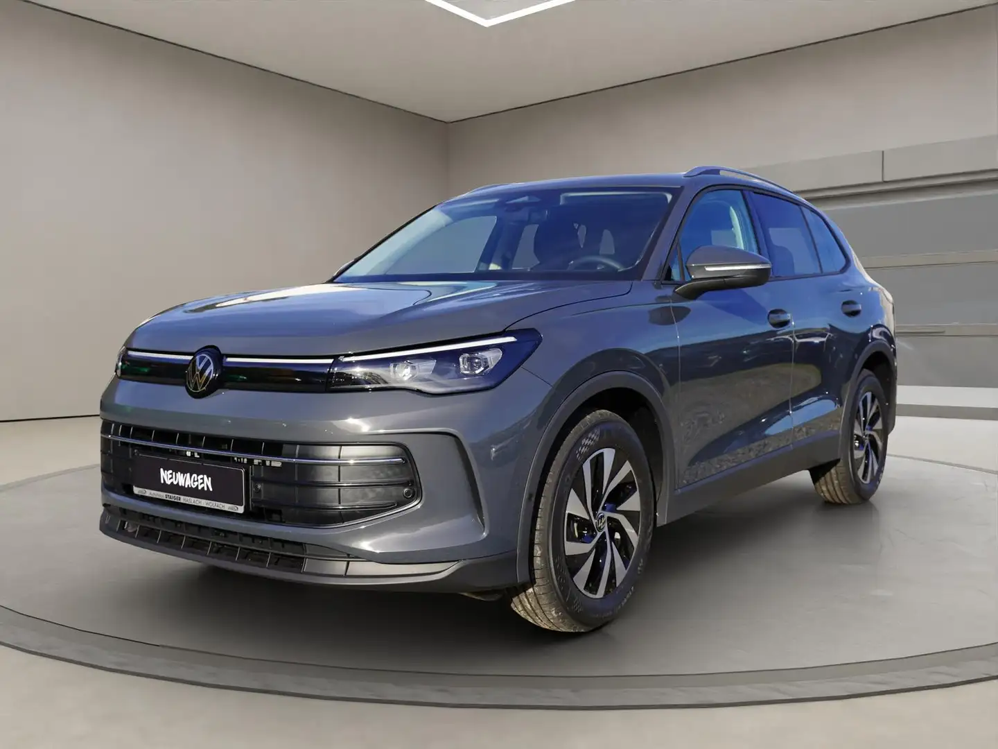 Volkswagen Tiguan 1.5 eTSI DSG Life+Pano+Anhängerkupplung Grau - 1