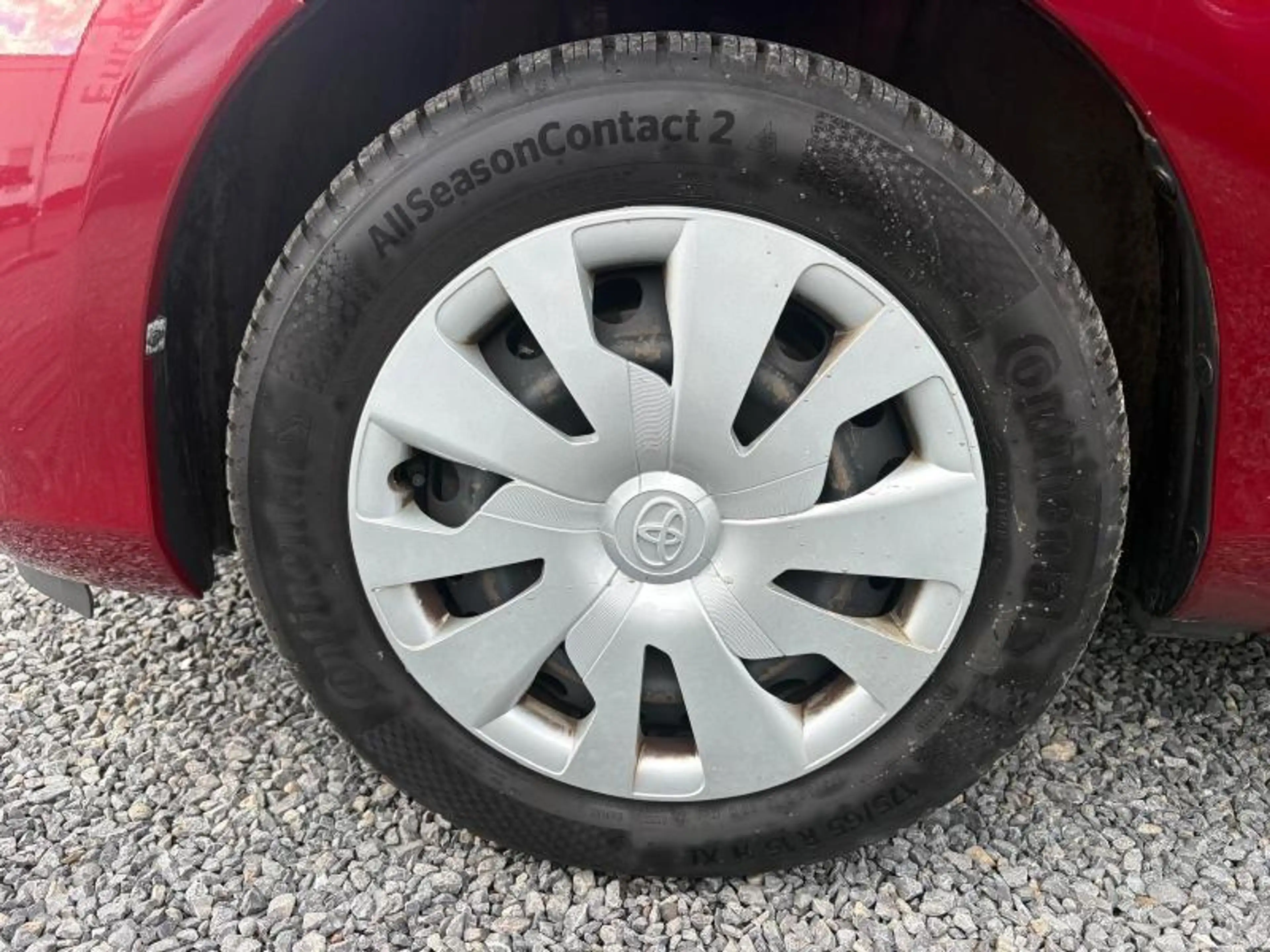 Toyota Yaris Y-oung — photo 15