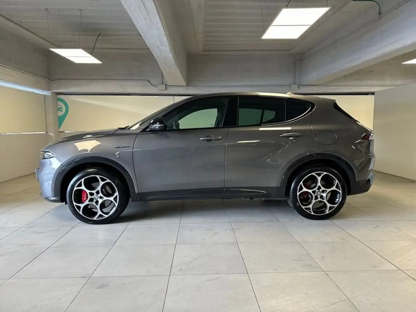 Alfa Romeo Tonale 1.3 280cv Plug in Hybrid AT6 Veloce Q4 Grigio - 2