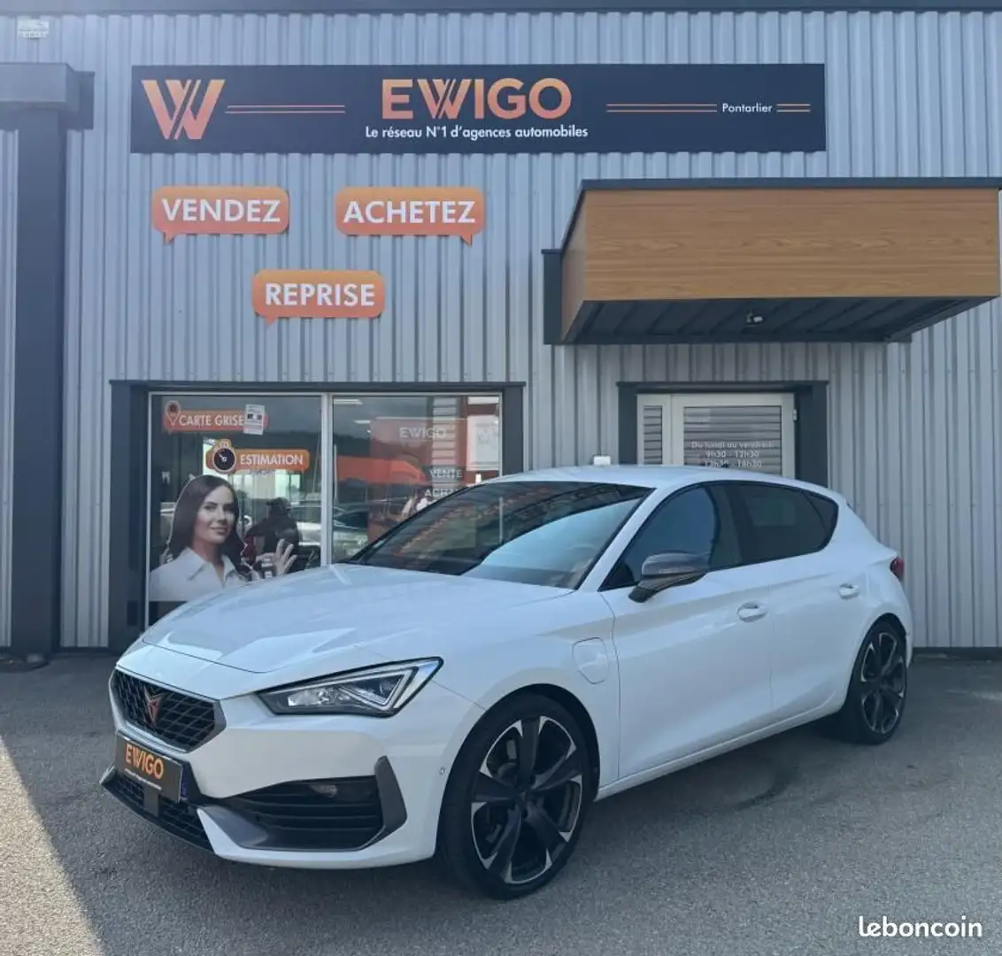 CUPRA Leon ST 1.4 E-HYBRID 245H 150ch HYBRID PHEV 12.8KWH DSG Blanc - 1