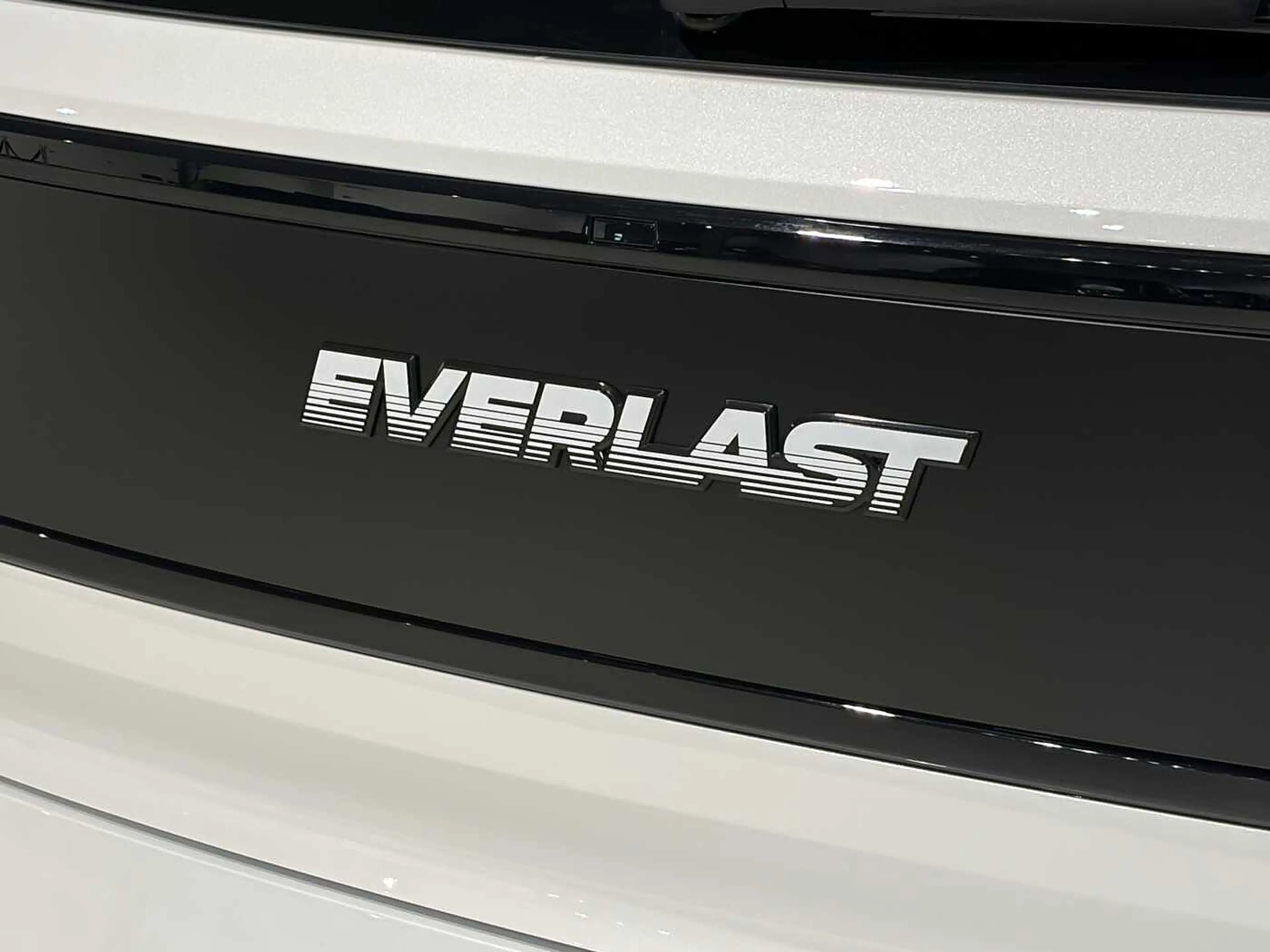 Volvo EX30 Plus Extended Range EVERLAST — photo 6
