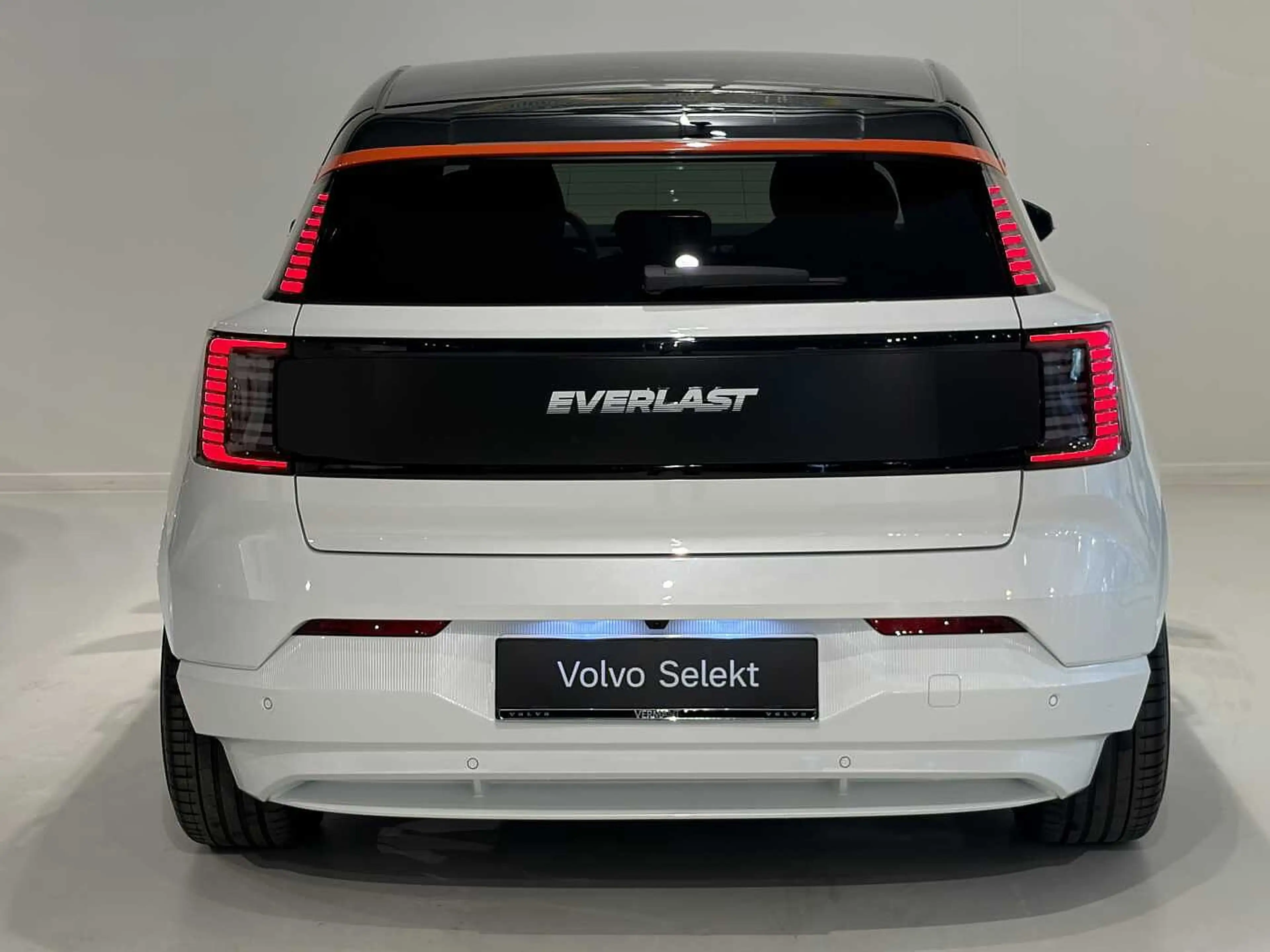 Volvo EX30 Plus Extended Range EVERLAST — photo 10