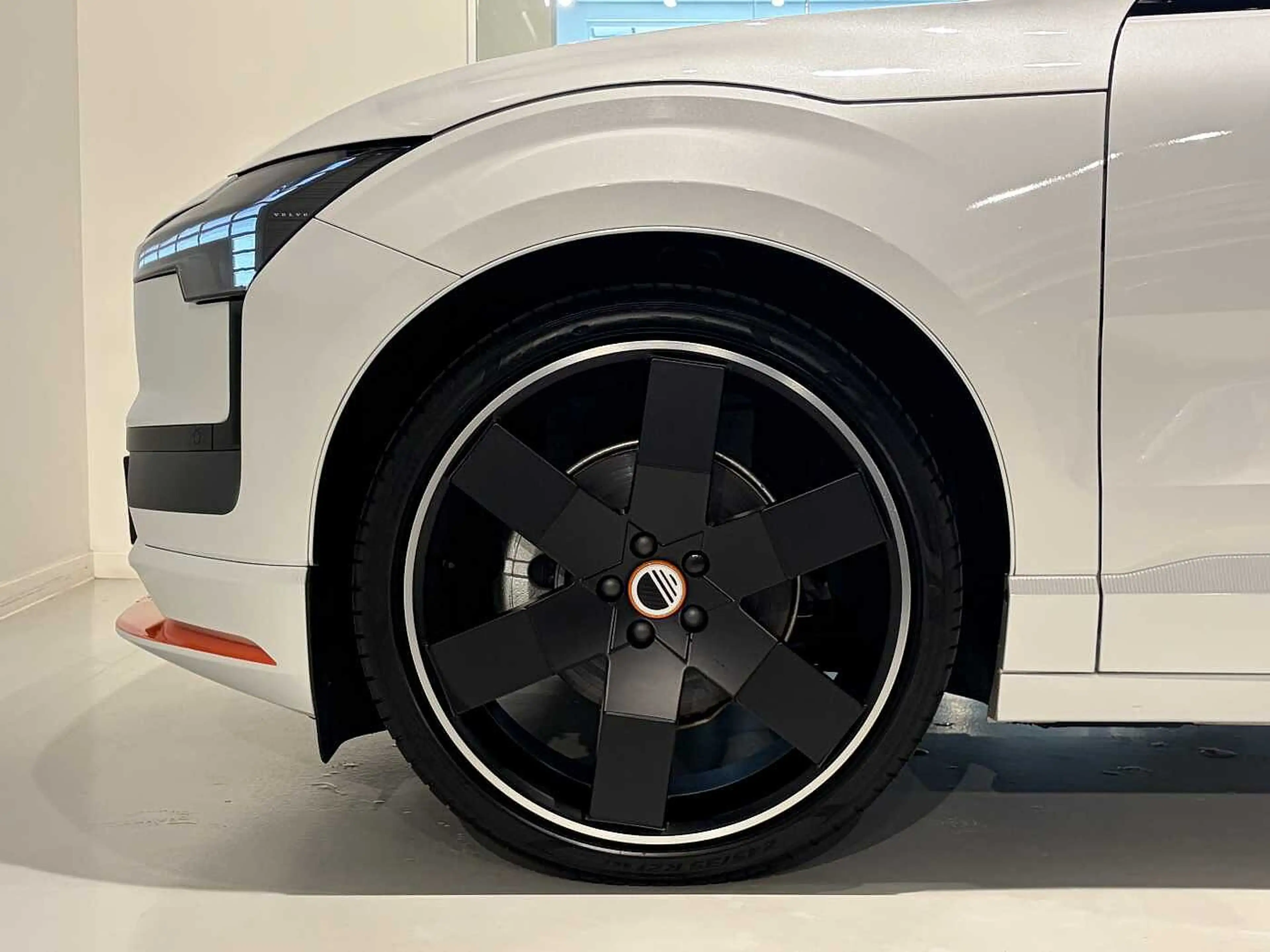 Volvo EX30 Plus Extended Range EVERLAST — photo 3