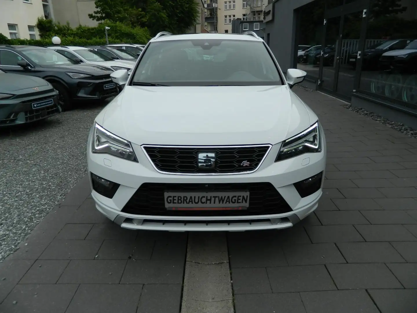 SEAT Ateca FR 2.0 TDI DSG 4D AHZV/Navi/PanoramaD/Sitzheiz/ Weiß - 2