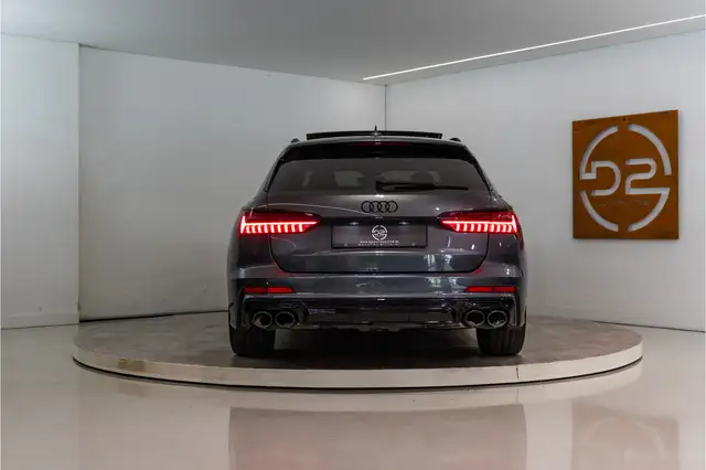 Audi A6 view 4