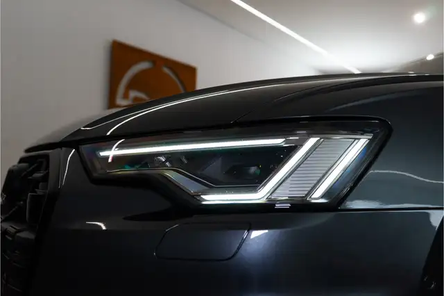 Audi A6 view 13