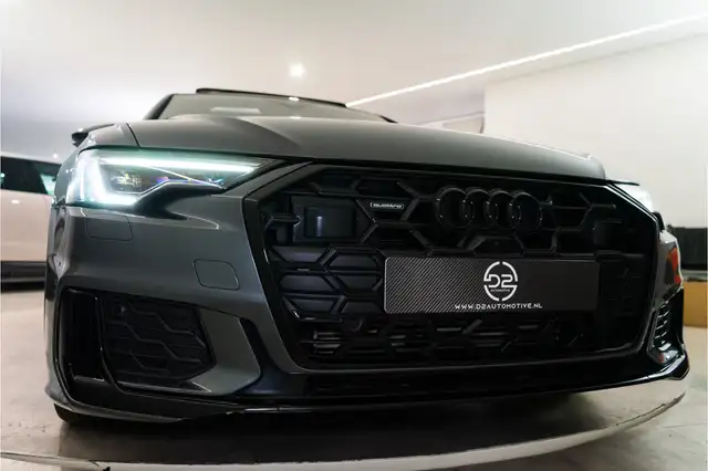 Audi A6 view 10