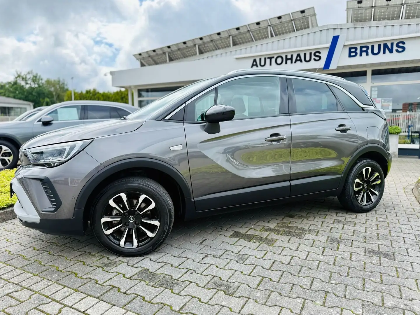 Opel Crossland X 1,2 T ELEG., Navi, Panod, LED, RFK, PTS, Tot, Spur Grigio - 2
