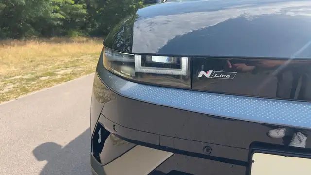 Hyundai Ioniq 5 view 9