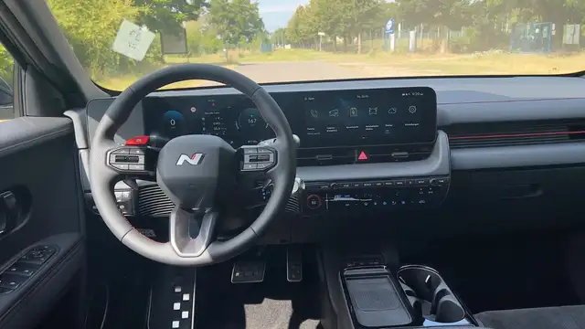 Hyundai Ioniq 5 view 13