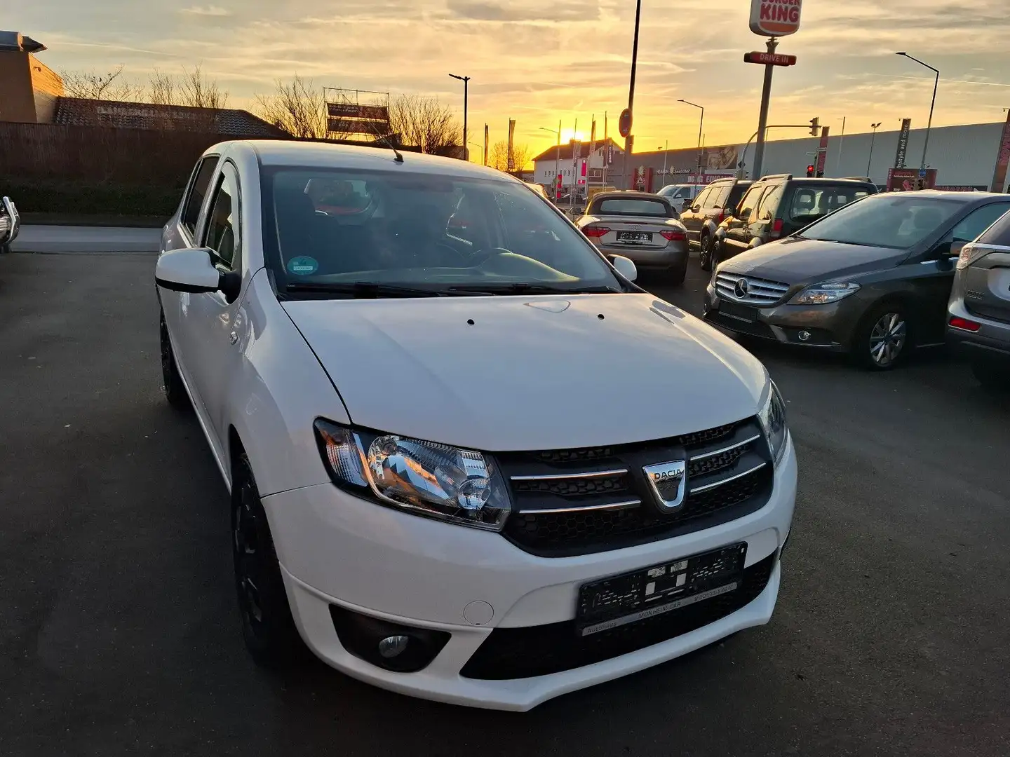 Dacia Sandero II Laureate Automatikgetriebe Weiß - 1