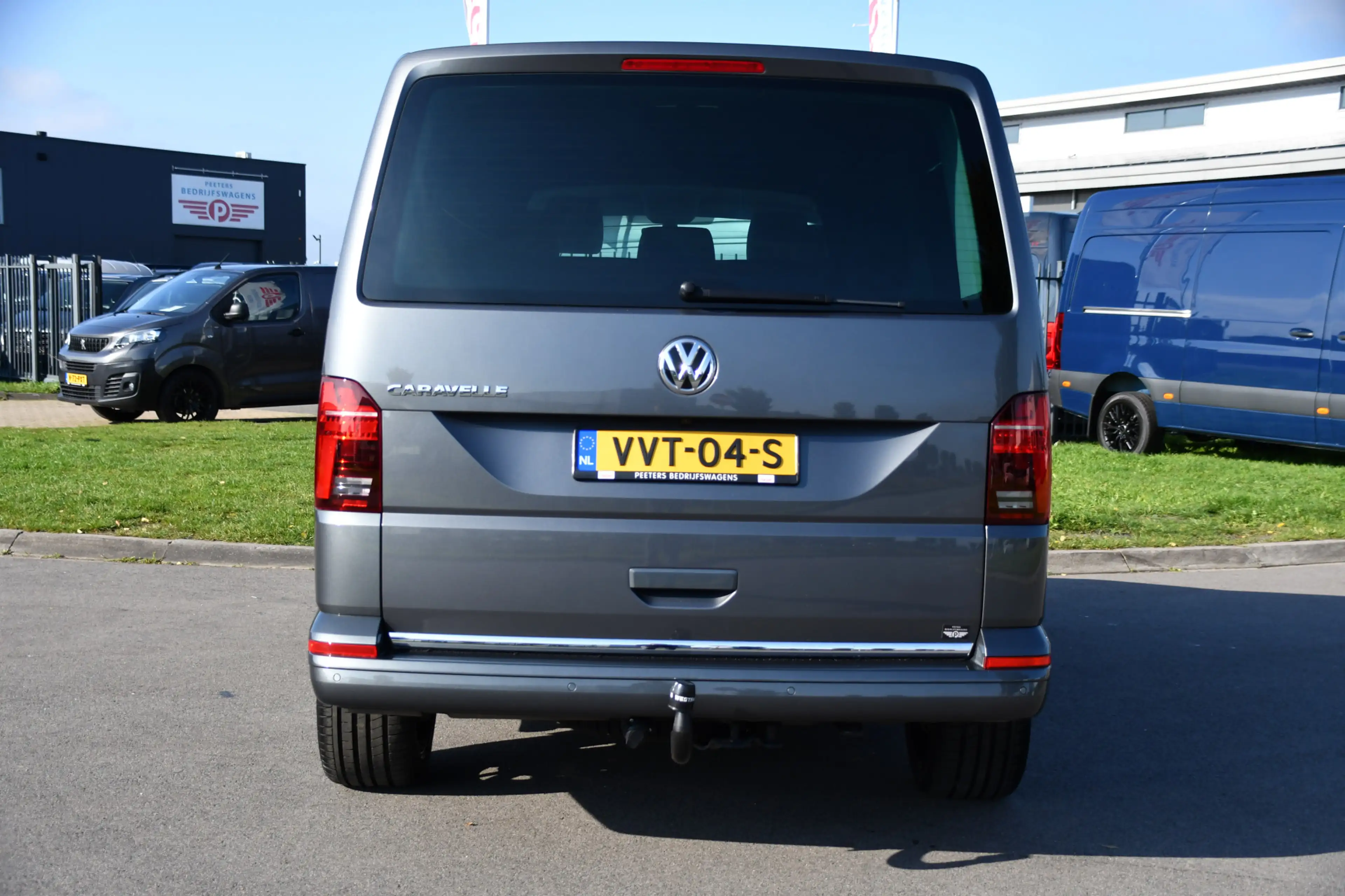 Volkswagen T6.1 Transporter 2.0 TDI L2H1 30 DC Caravelle FULL OPTIONS! Adaptie — photo 36