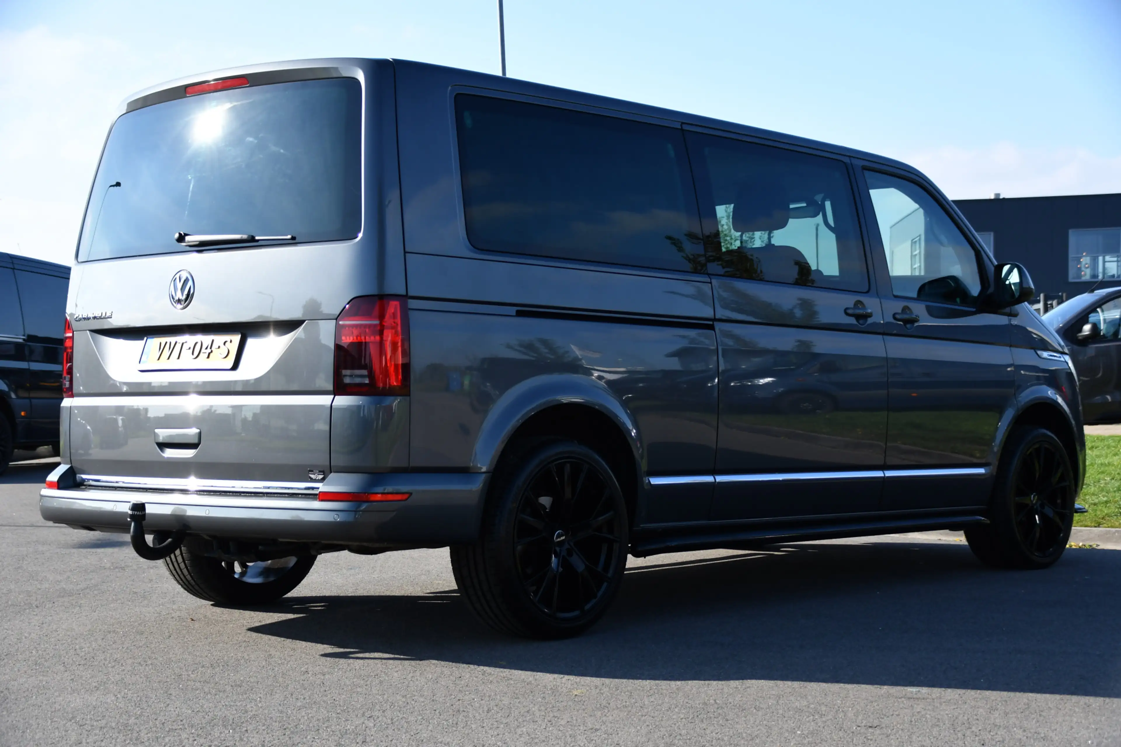 Volkswagen T6.1 Transporter 2.0 TDI L2H1 30 DC Caravelle FULL OPTIONS! Adaptie — photo 6