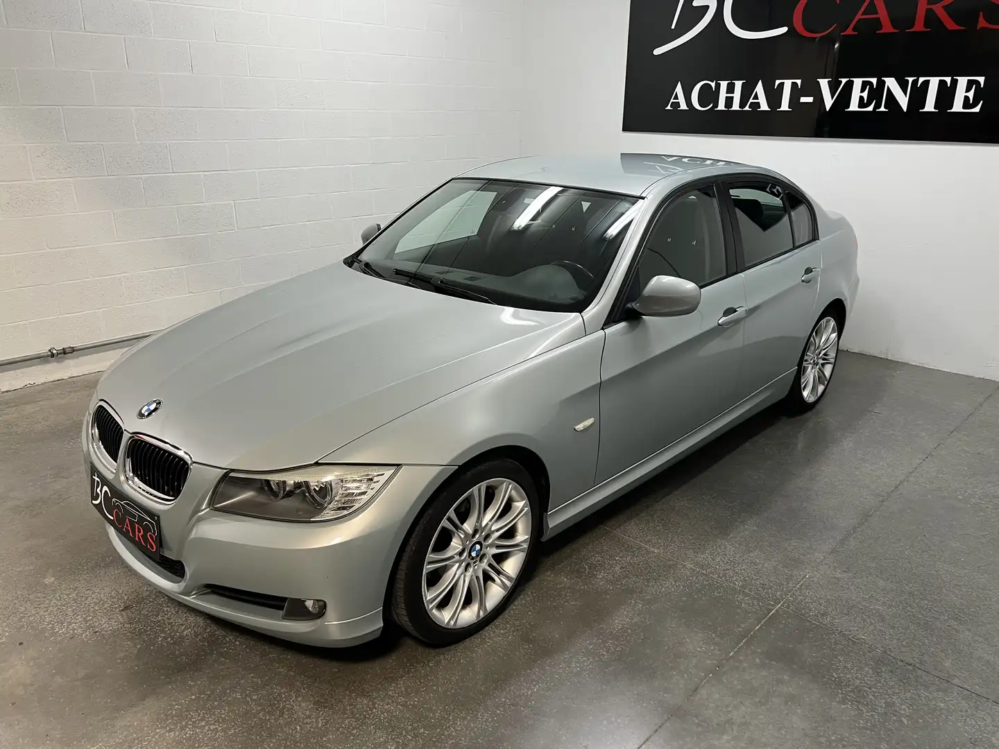 BMW 318 d *GARANTIE*CUIR*CLIM AUTO*JANTE* - 2
