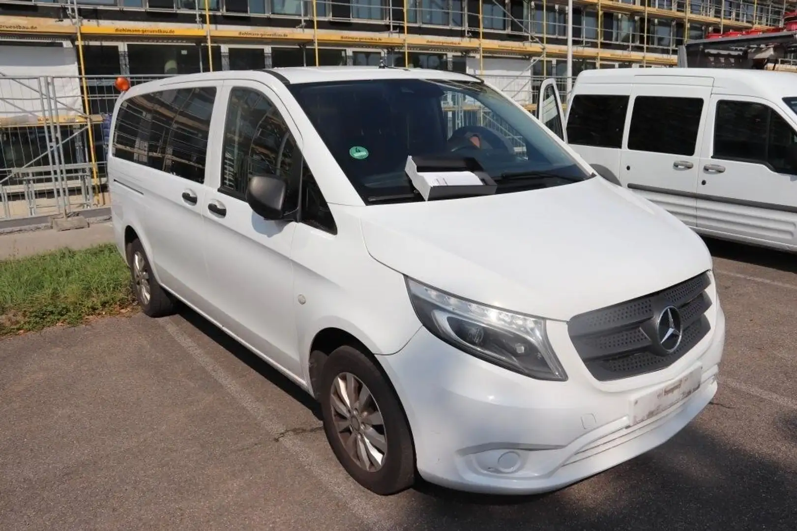 Mercedes-Benz Vito Tourer 114/116 CDI, 119 CDI/BT Select lang Weiß - 1