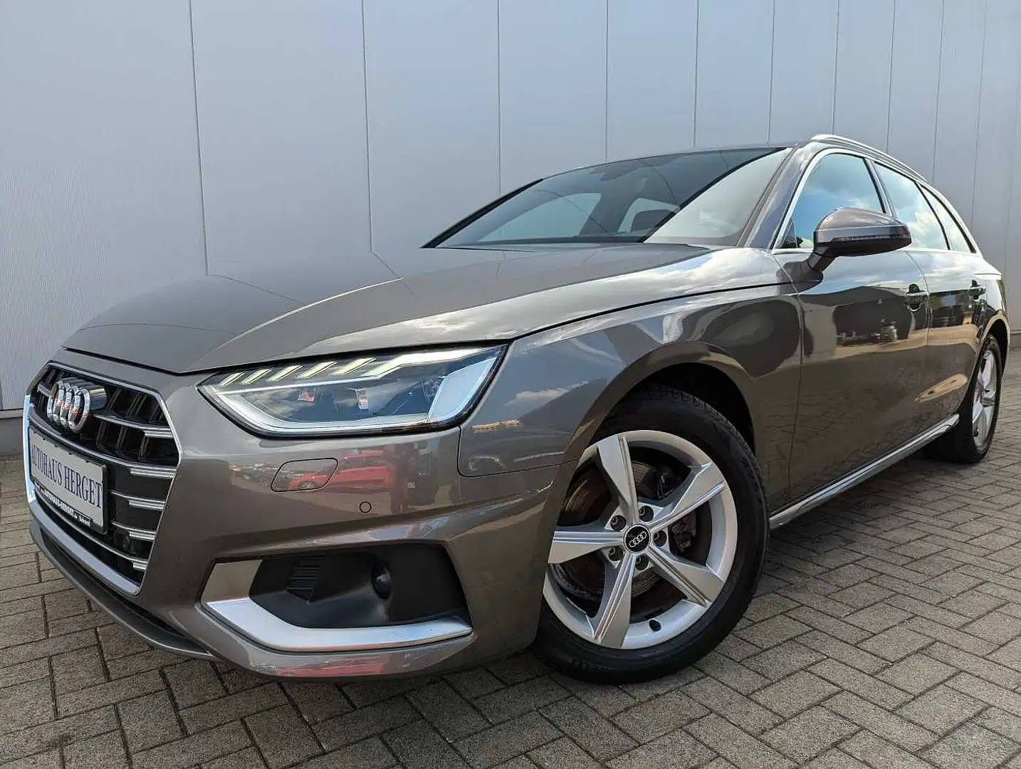 Audi A4 Avant 35 TFSI S tronic advanced 2.Hand/Scheckheft/ Grigio - 1