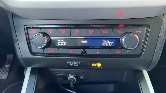 Seat Arona view 13