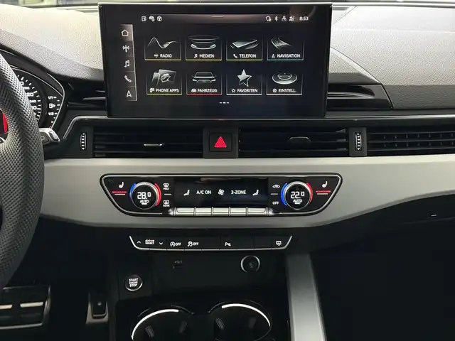 Audi A4 view 11