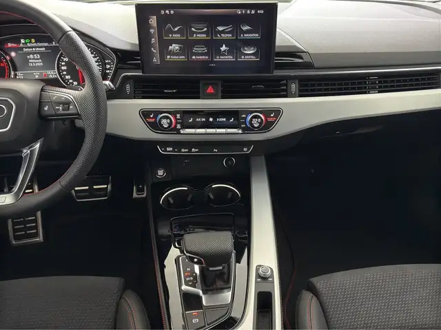 Audi A4 view 10