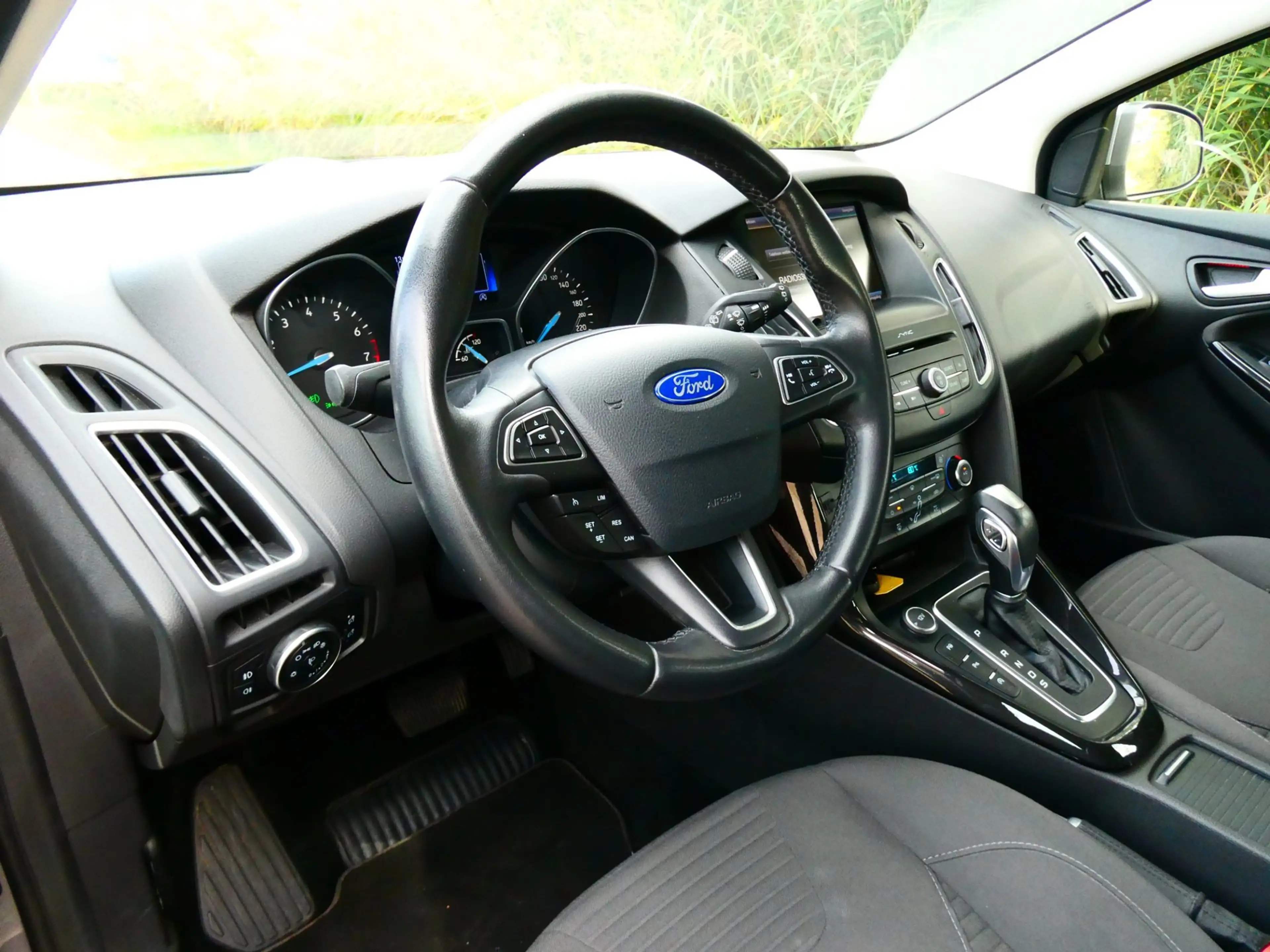 Ford Focus 1.5i 150pk Titanium Automaat Clima Navi Trekhaak 1 — photo 14