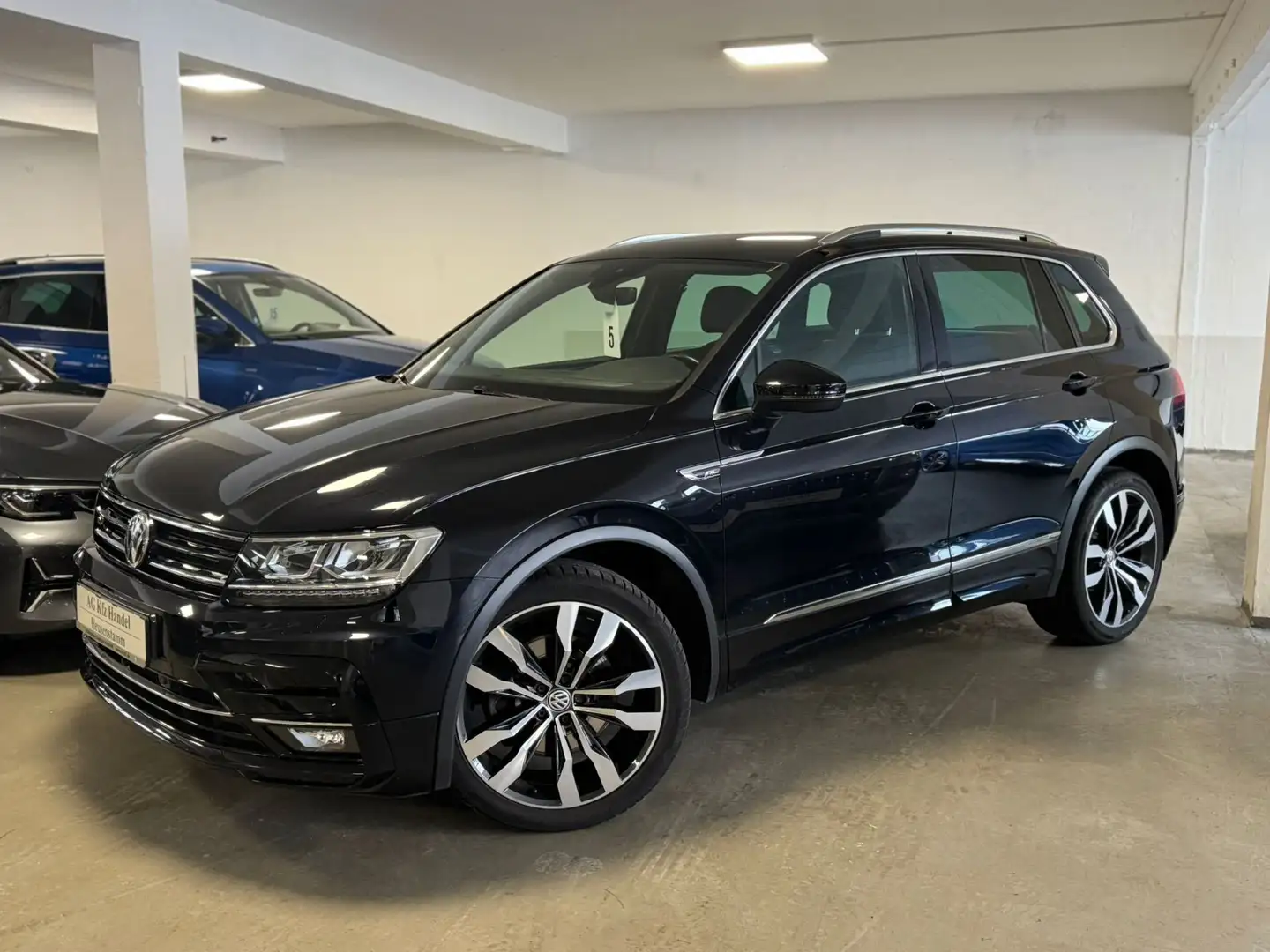 Volkswagen Tiguan 2,0 TSI 4M/R-Line/LED/CAM/NAVI Schwarz - 2