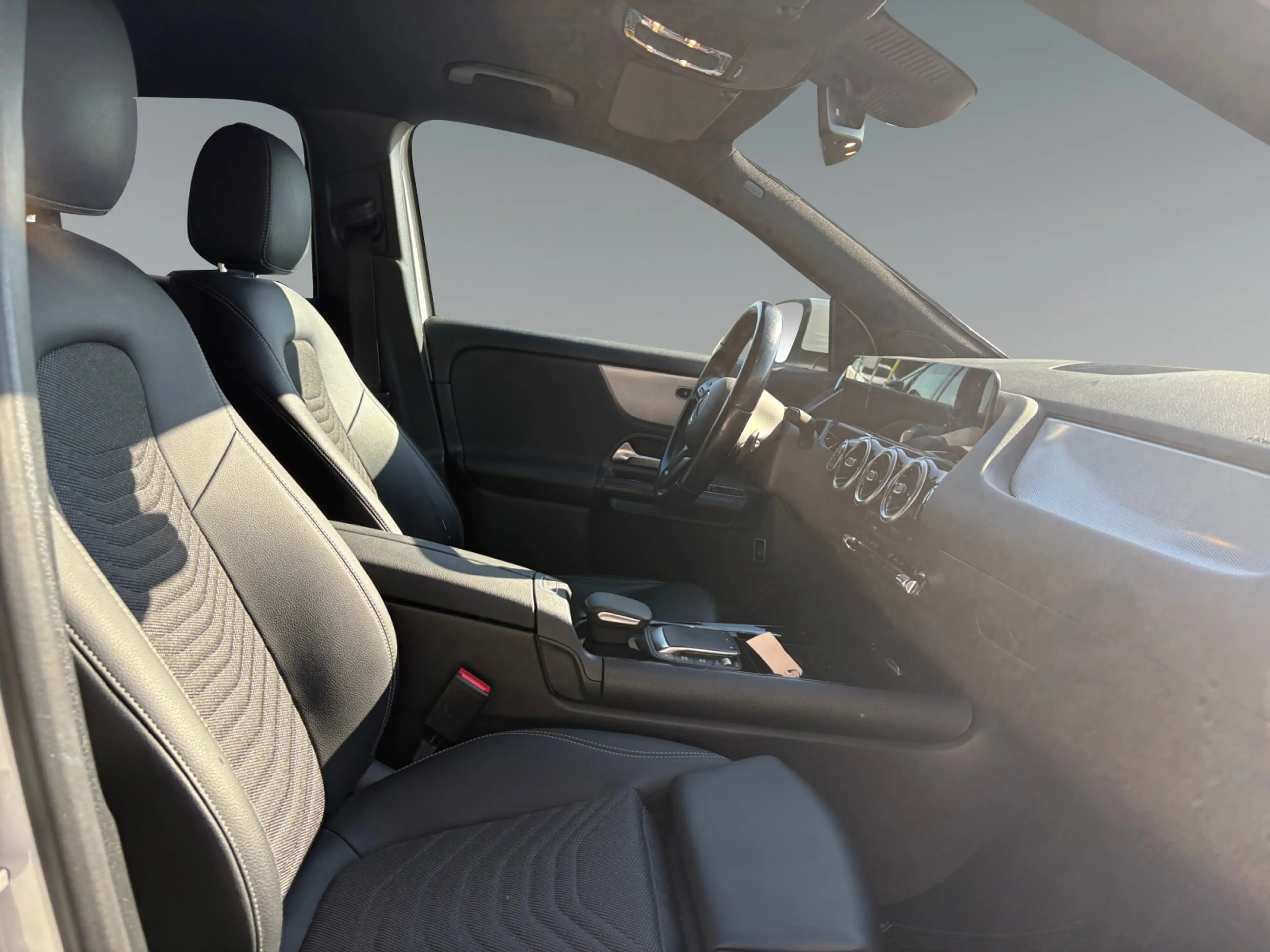 Mercedes-Benz GLA 200 GLA 200 d Atu. — photo 12
