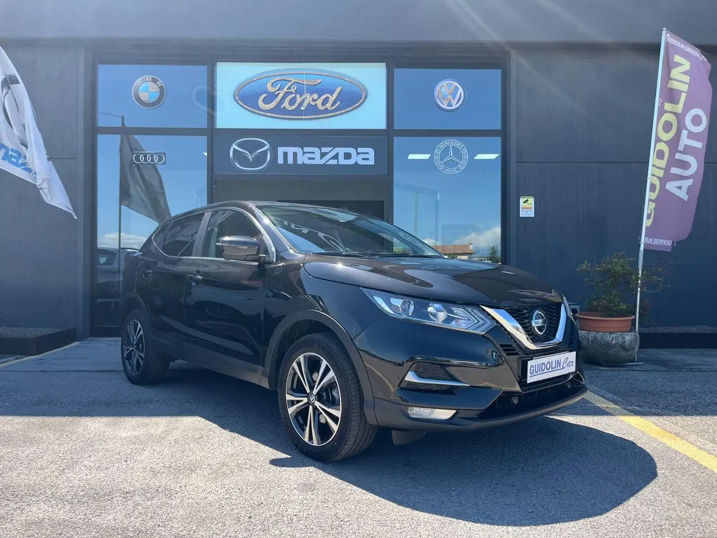 Nissan Qashqai 1.7 dCi 150 CV N-Connecta NAVI RETROCAM SENS Nero - 1