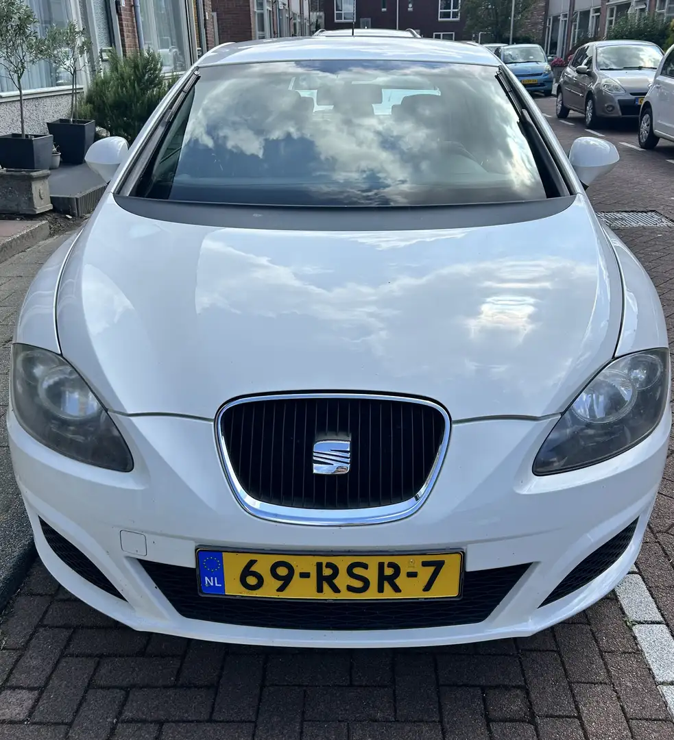 SEAT Leon 1.2 TSI Ecomotive Reference Alb - 2