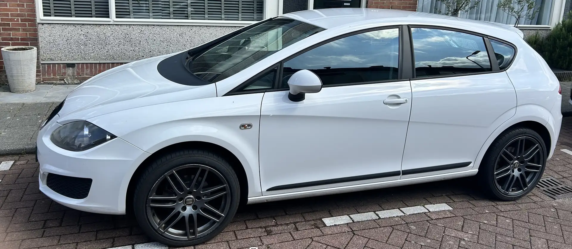SEAT Leon 1.2 TSI Ecomotive Reference Alb - 1