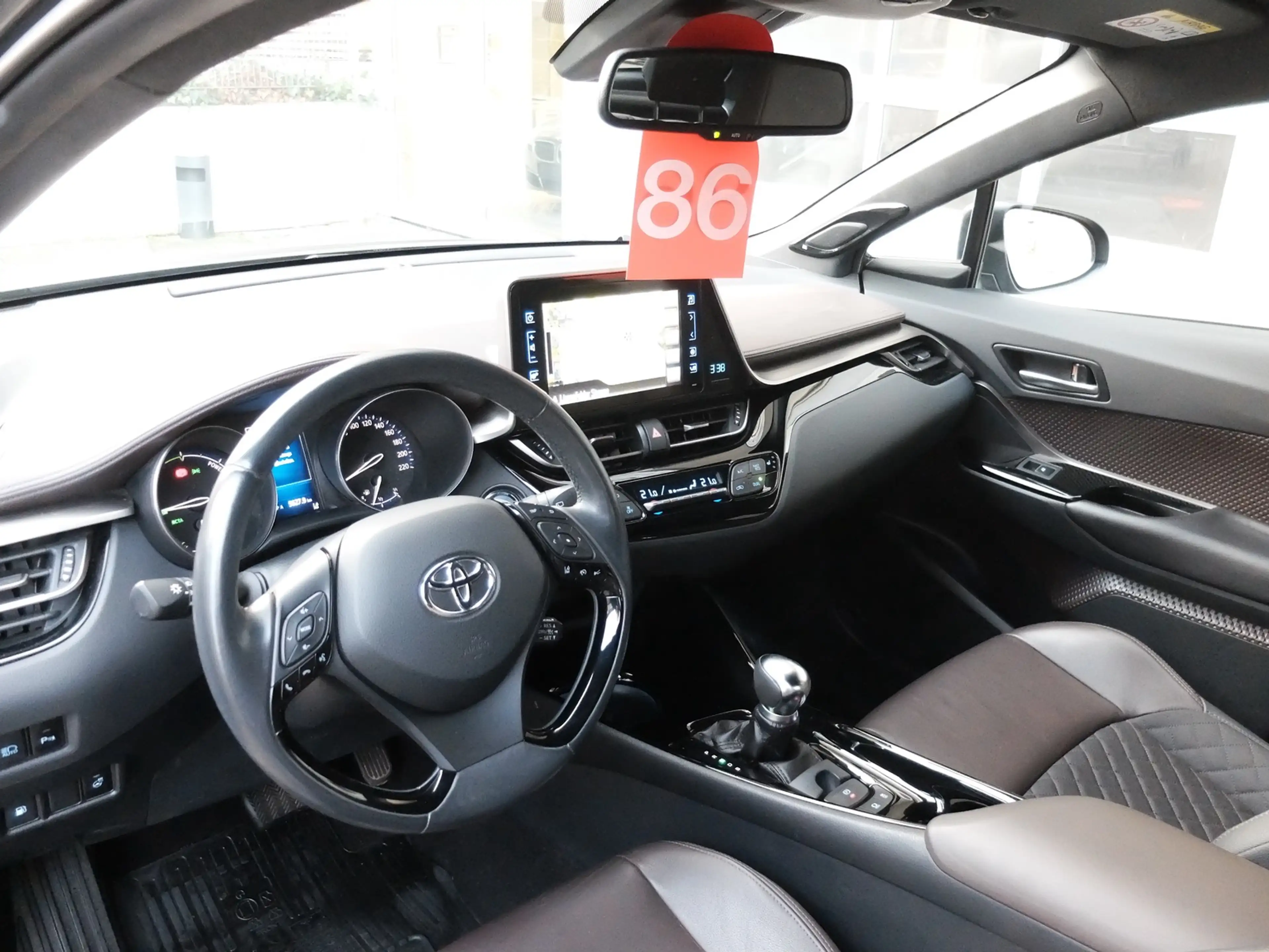 Toyota C-HR+ Hybrid Lounge Mega Ausstattung — photo 11