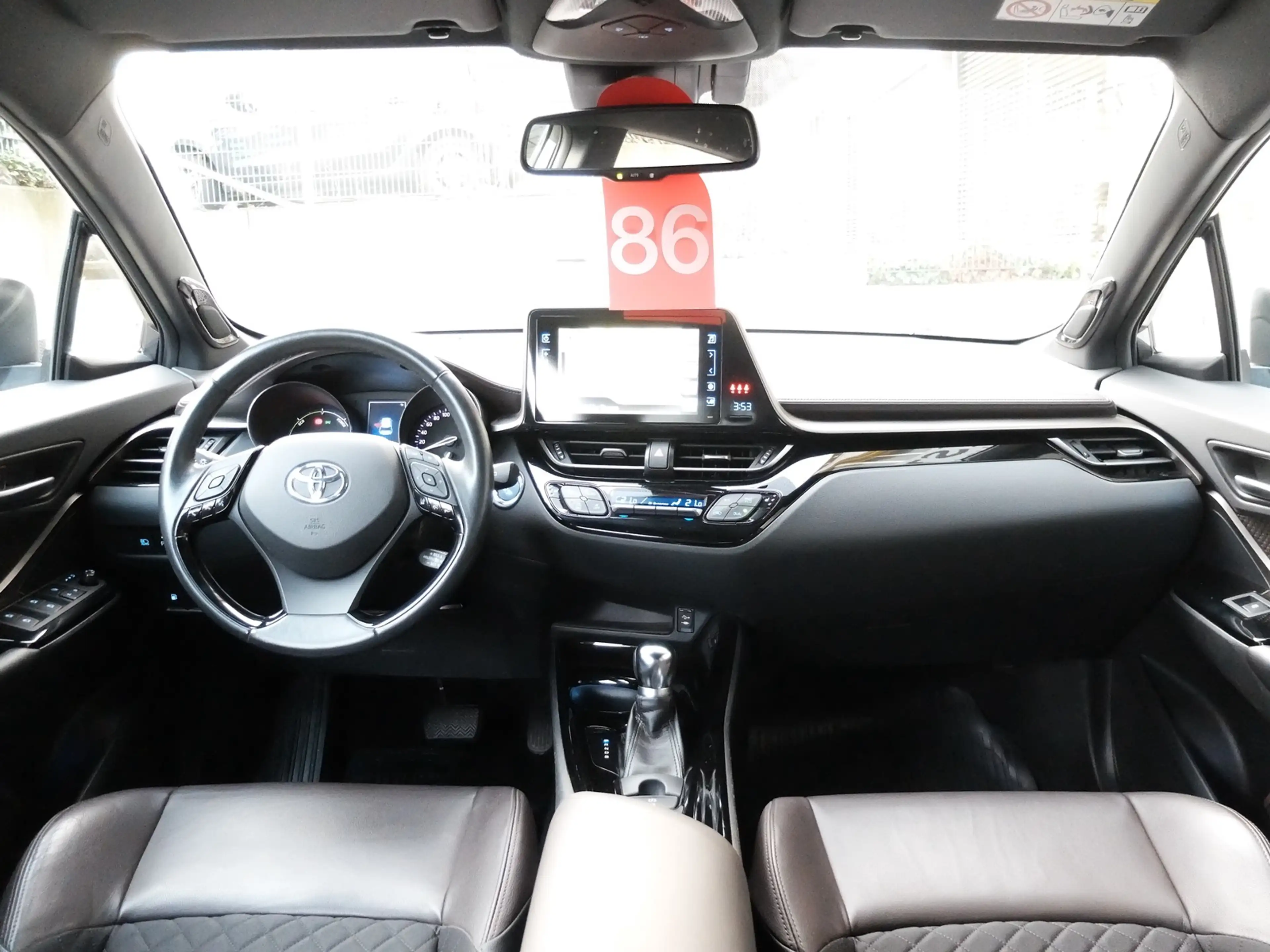 Toyota C-HR+ Hybrid Lounge Mega Ausstattung — photo 15