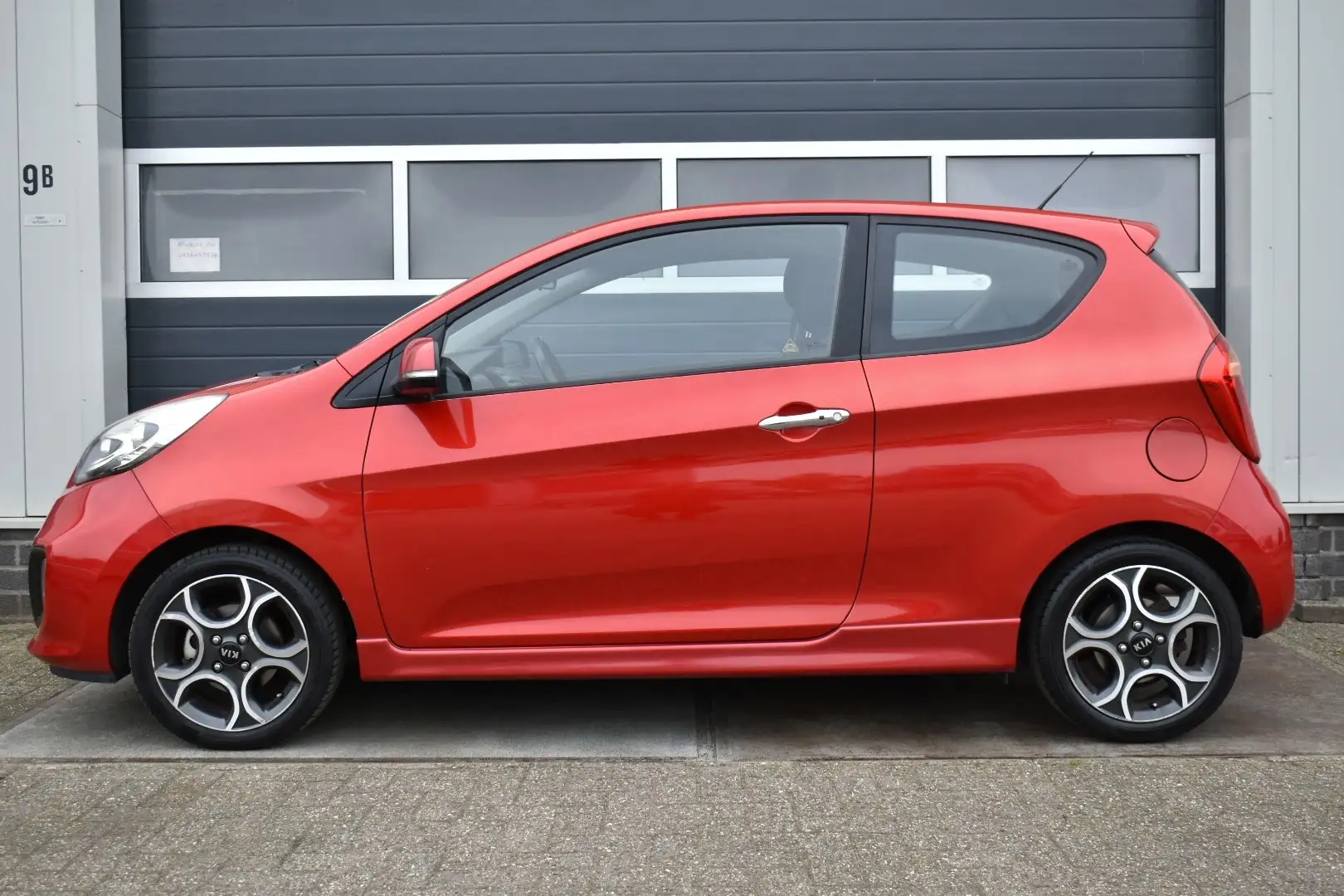 Kia Picanto 1.2 CVVT Comfort Pack Rood - 2